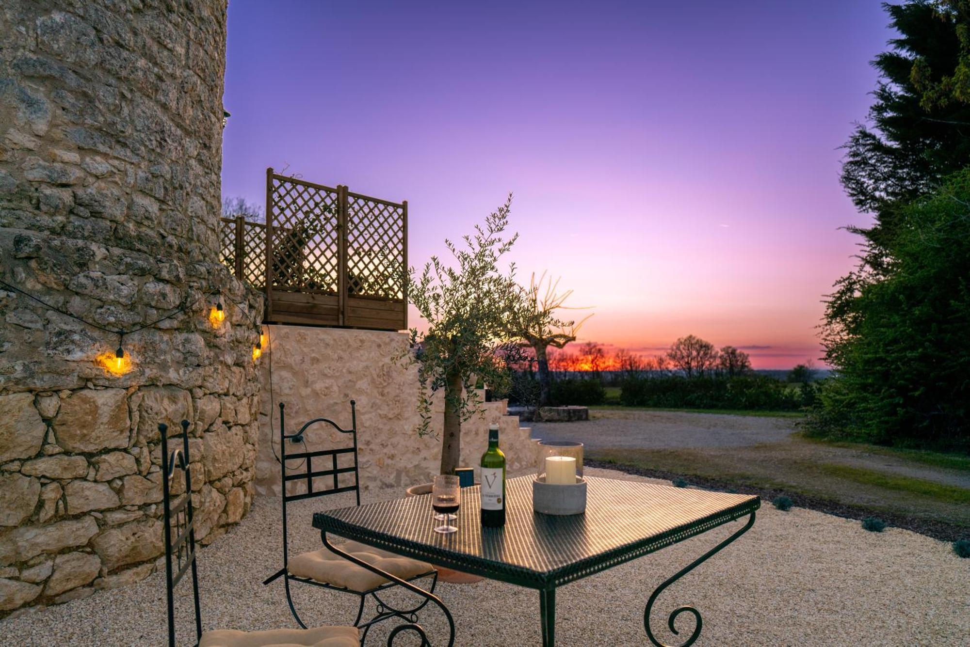 Enchanting Windmill Retreat Loubes-Bernac Exteriör bild